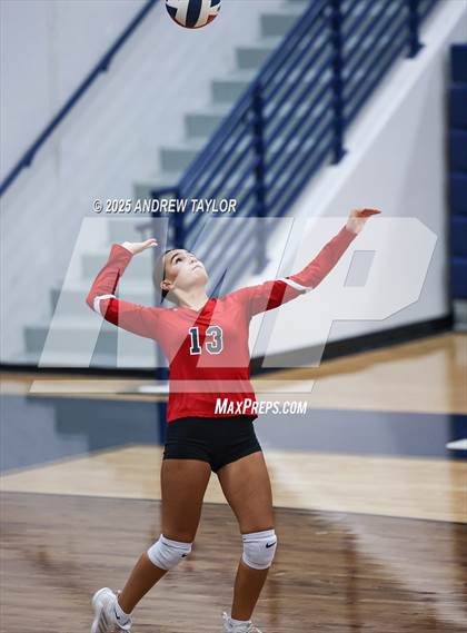 Thumbnail 1 in Goose Creek Memorial @ Kingwood photogallery.