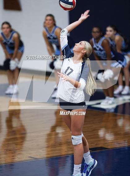 Thumbnail 3 in Goose Creek Memorial @ Kingwood photogallery.