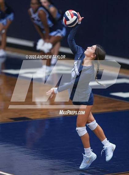 Thumbnail 2 in Goose Creek Memorial @ Kingwood photogallery.
