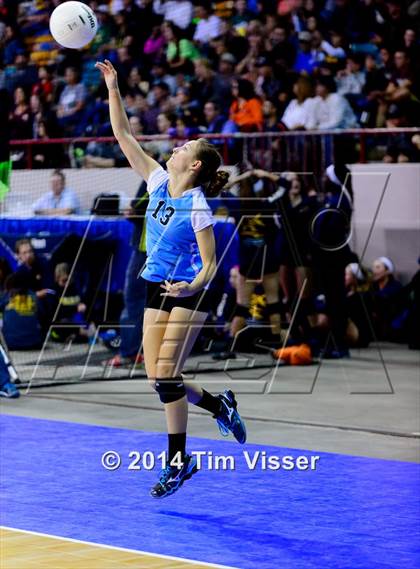Thumbnail 1 in Mullen vs. Pueblo West (CHSAA 4A Playoff) photogallery.