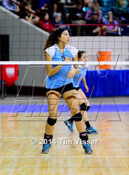 Thumbnail 3 in Mullen vs. Pueblo West (CHSAA 4A Playoff) photogallery.
