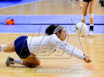 Thumbnail 3 in Mullen vs. Pueblo West (CHSAA 4A Playoff) photogallery.