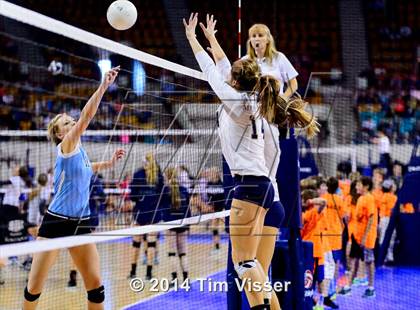 Thumbnail 3 in Mullen vs. Pueblo West (CHSAA 4A Playoff) photogallery.