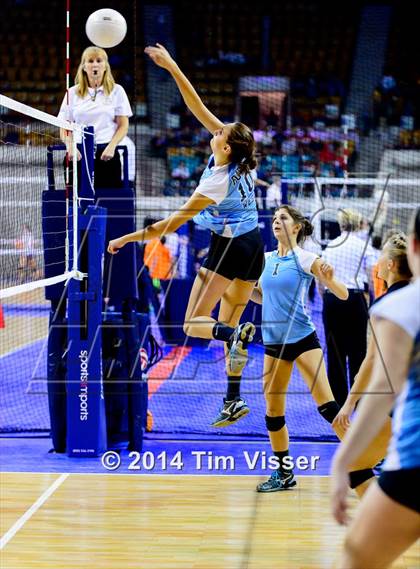 Thumbnail 1 in Mullen vs. Pueblo West (CHSAA 4A Playoff) photogallery.