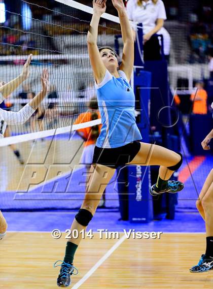 Thumbnail 3 in Mullen vs. Pueblo West (CHSAA 4A Playoff) photogallery.