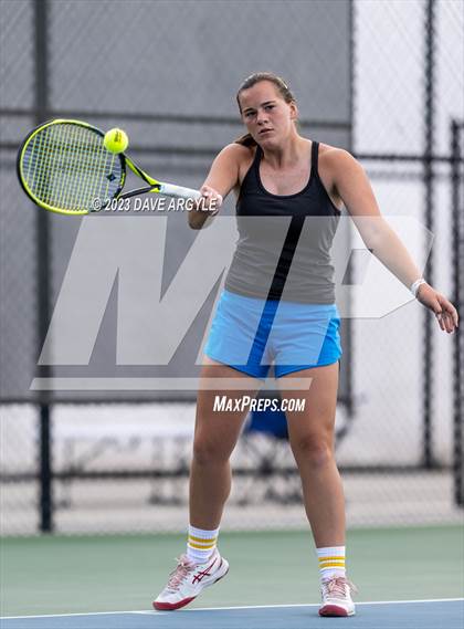 Thumbnail 1 in UHSAA 4A Semifinals photogallery.