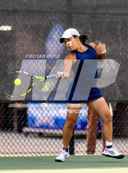 Thumbnail 3 in UHSAA 4A Semifinals photogallery.