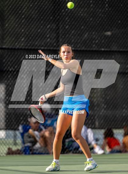 Thumbnail 3 in UHSAA 4A Semifinals photogallery.