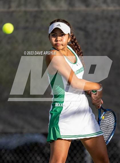 Thumbnail 1 in UHSAA 4A Semifinals photogallery.