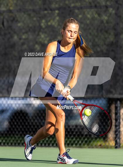 Thumbnail 2 in UHSAA 4A Semifinals photogallery.
