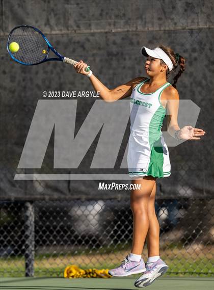 Thumbnail 2 in UHSAA 4A Semifinals photogallery.