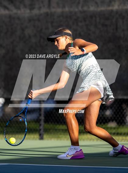 Thumbnail 2 in UHSAA 4A Semifinals photogallery.