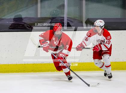 Thumbnail 2 in Hingham @ Catholic Memorial photogallery.