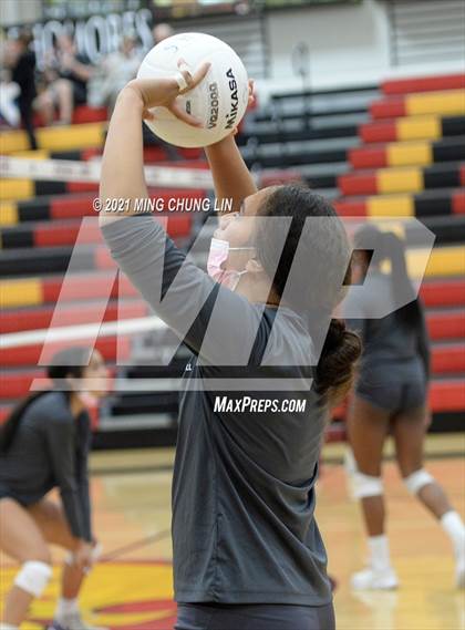 Thumbnail 3 in Saint Joseph @ JSerra Catholic (CIF SS D3 Playoff) photogallery.