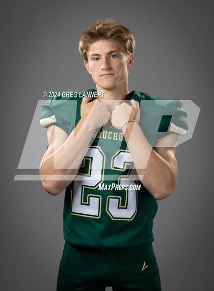 Thumbnail 1 in Casa Grande Senior Portraits photogallery.