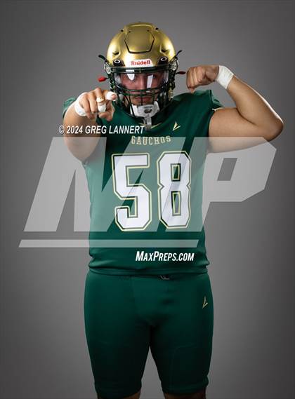 Thumbnail 1 in Casa Grande Senior Portraits photogallery.