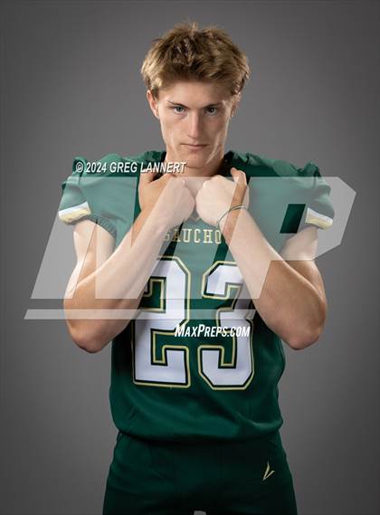 Thumbnail 3 in Casa Grande Senior Portraits photogallery.