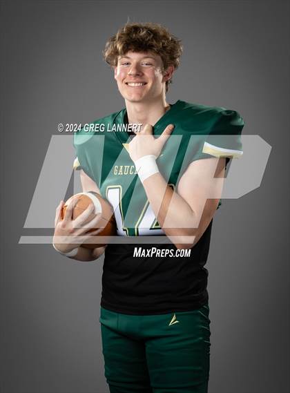Thumbnail 3 in Casa Grande Senior Portraits photogallery.