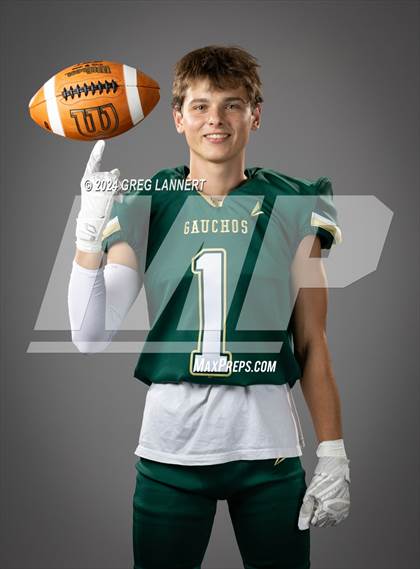 Thumbnail 1 in Casa Grande Senior Portraits photogallery.
