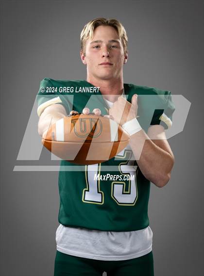 Thumbnail 1 in Casa Grande Senior Portraits photogallery.