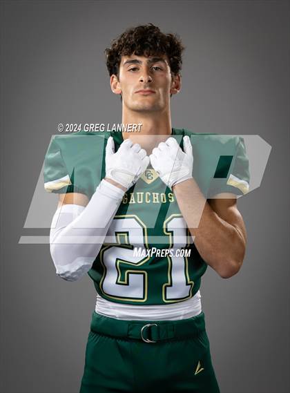 Thumbnail 2 in Casa Grande Senior Portraits photogallery.