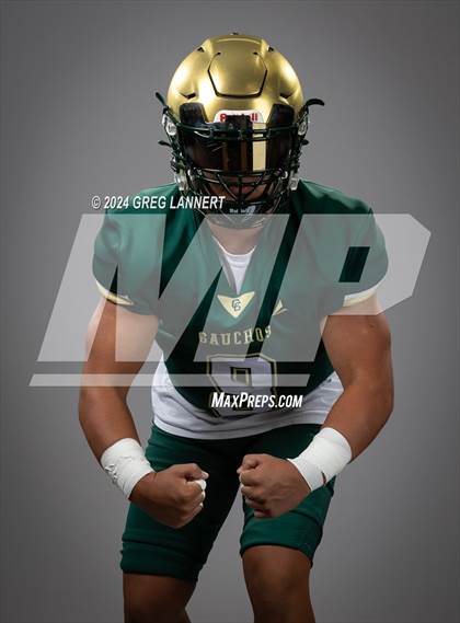Thumbnail 2 in Casa Grande Senior Portraits photogallery.
