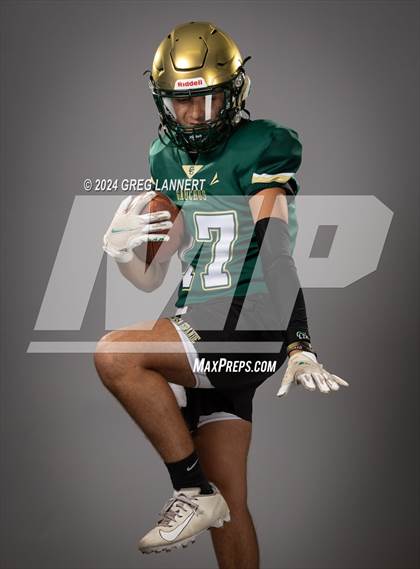Thumbnail 2 in Casa Grande Senior Portraits photogallery.