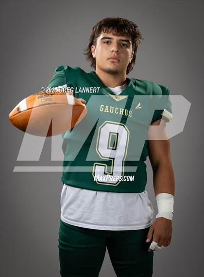 Thumbnail 1 in Casa Grande Senior Portraits photogallery.