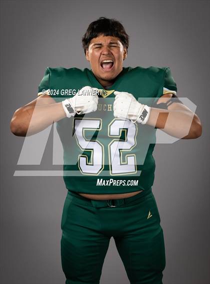 Thumbnail 2 in Casa Grande Senior Portraits photogallery.