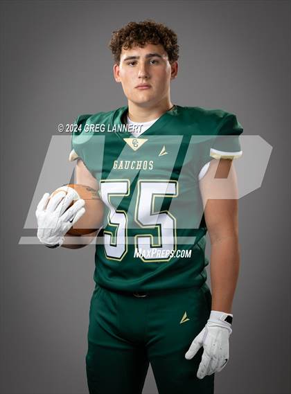 Thumbnail 1 in Casa Grande Senior Portraits photogallery.