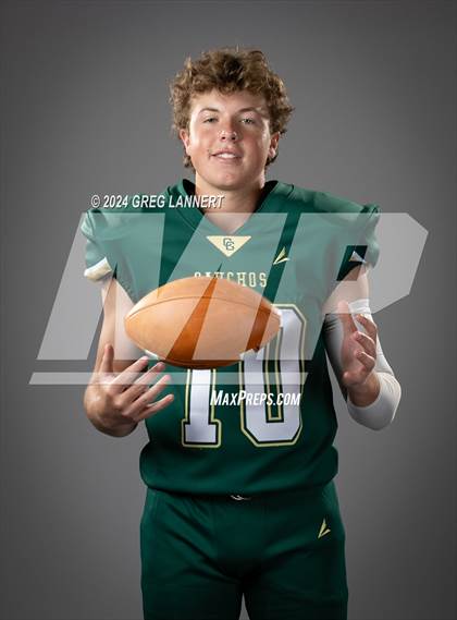 Thumbnail 2 in Casa Grande Senior Portraits photogallery.
