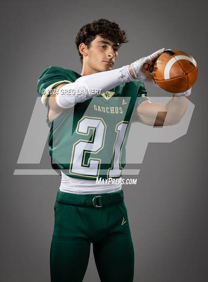 Thumbnail 2 in Casa Grande Senior Portraits photogallery.
