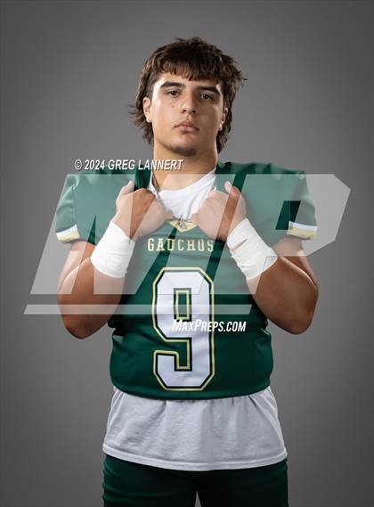 Thumbnail 3 in Casa Grande Senior Portraits photogallery.