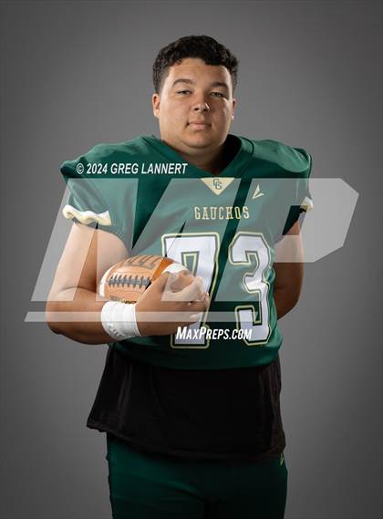 Thumbnail 2 in Casa Grande Senior Portraits photogallery.