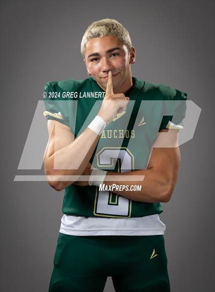 Thumbnail 3 in Casa Grande Senior Portraits photogallery.