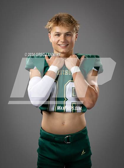 Thumbnail 3 in Casa Grande Senior Portraits photogallery.