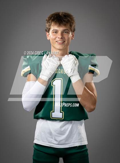 Thumbnail 3 in Casa Grande Senior Portraits photogallery.