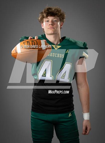 Thumbnail 1 in Casa Grande Senior Portraits photogallery.