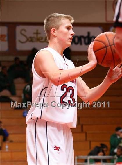 Thumbnail 3 in Gardena vs. Redondo Union (Pacific Shores Tournament) photogallery.