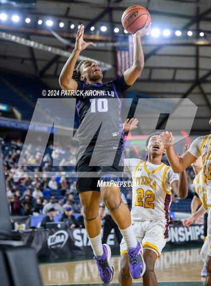 Thumbnail 3 in Garfield @ O'Dea (WIAA 3A Quarterfinals) photogallery.