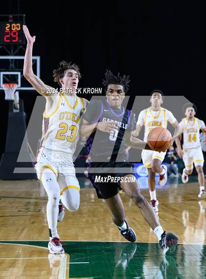 Thumbnail 3 in Garfield @ O'Dea (WIAA 3A Quarterfinals) photogallery.