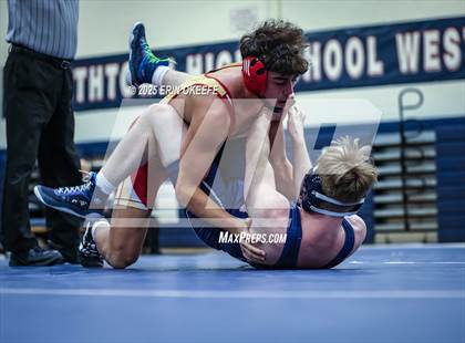 Thumbnail 1 in Half Hollow Hills West @ Smithtown West photogallery.