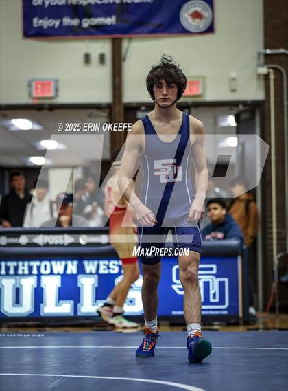 Thumbnail 1 in Half Hollow Hills West @ Smithtown West photogallery.