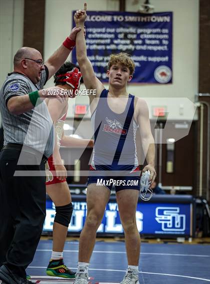 Thumbnail 1 in Half Hollow Hills West @ Smithtown West photogallery.