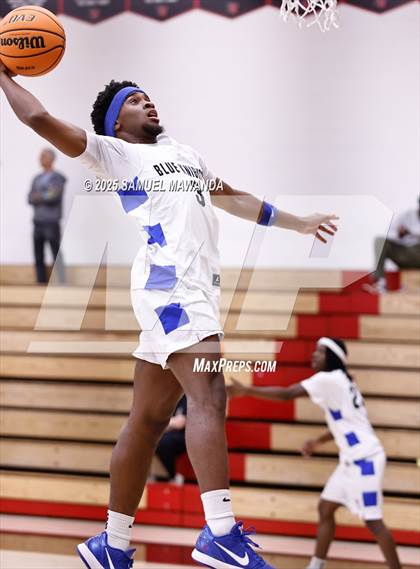 Thumbnail 2 in Democracy Prep Agassi Campus vs Redondo Union (Harvard-Westlake Winter Showcase) photogallery.