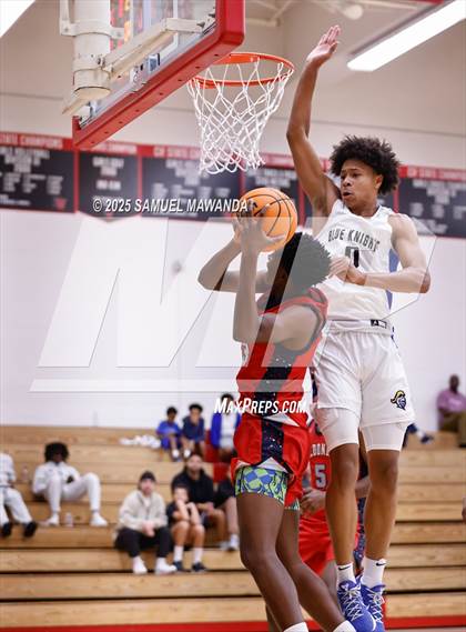 Thumbnail 1 in Democracy Prep Agassi Campus vs Redondo Union (Harvard-Westlake Winter Showcase) photogallery.