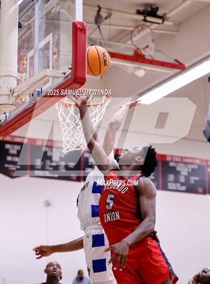 Thumbnail 2 in Democracy Prep Agassi Campus vs Redondo Union (Harvard-Westlake Winter Showcase) photogallery.