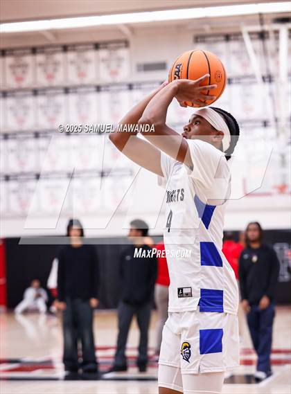 Thumbnail 2 in Democracy Prep Agassi Campus vs Redondo Union (Harvard-Westlake Winter Showcase) photogallery.