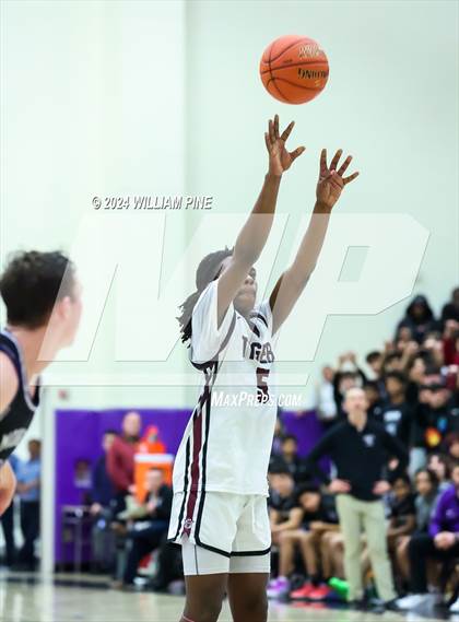 Thumbnail 1 in Monroe-Woodbury vs. Kingston (Section 9 Class AAA Final) photogallery.
