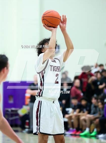 Thumbnail 3 in Monroe-Woodbury vs. Kingston (Section 9 Class AAA Final) photogallery.